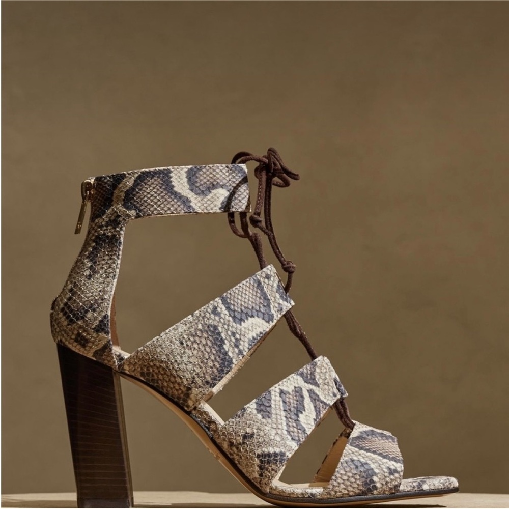 Brand new in box, Banana Republic python, leather block heel. - Picture 2 of 10